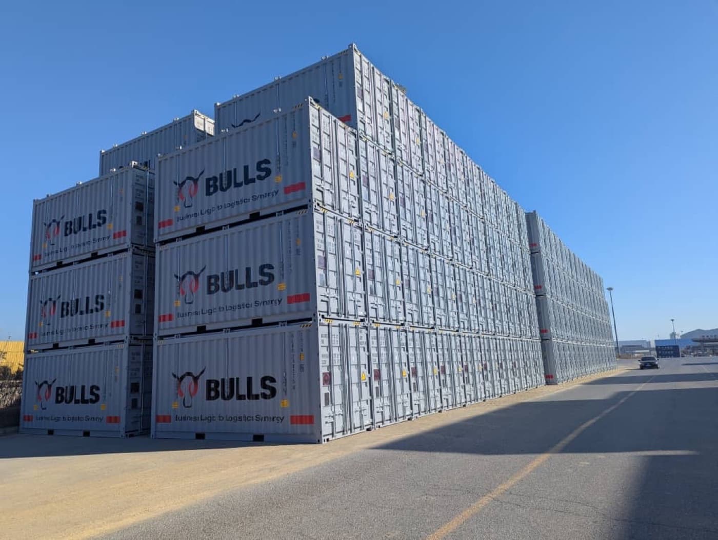 Контейнеры BULLS BOX на терминале